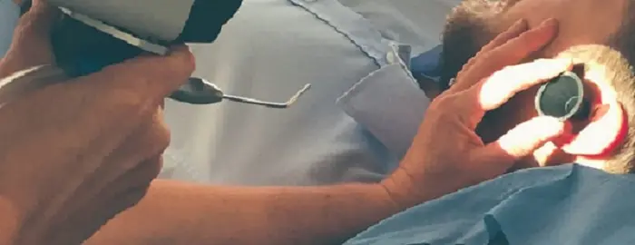 درد گوش در اثر تجمع سرومن