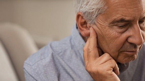  نشانه‌های مرتبط با مشکلات شنوایی